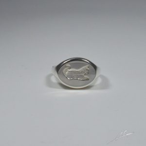 Anello chevalier gatto sdraiato